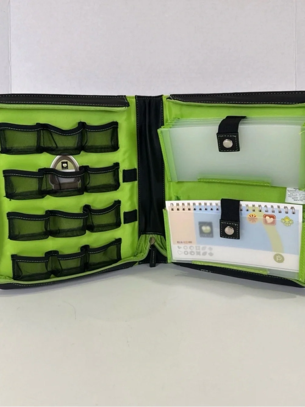 Cricut Storage Binder Case Black & Green Embroidered Cover NEW w/ Tags